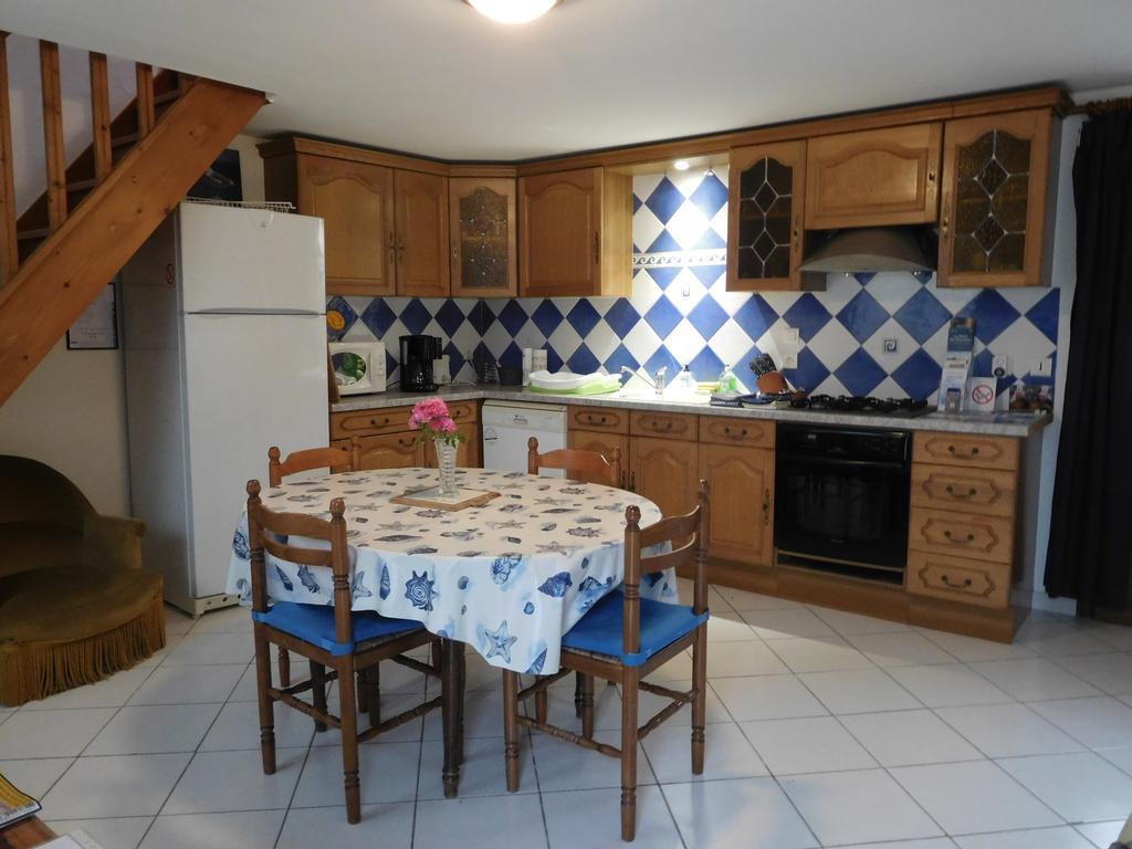 Les Gites De Kerroyal Garlan Exterior foto